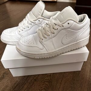 Jordan 1 Low- women’s size 8